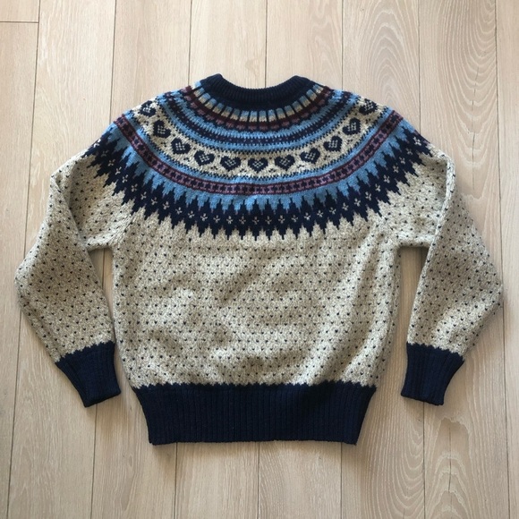 Woolrich Vintage 80s Fair Isle Heart Jacquard Knit Sweater in Oatmeal & Navy - Picture 6 of 10